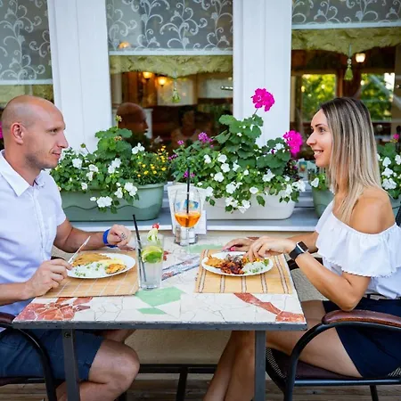 Alfa Hotel & Wellness Miskolctapolca 3* Miskolc