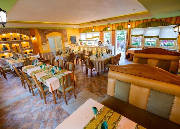 Alfa Hotel & Wellness Miskolctapolca Отель 3*
